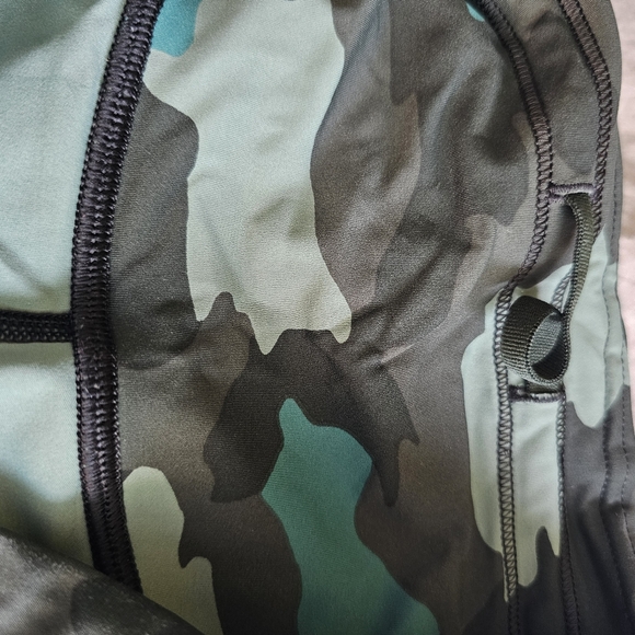 TWO Lululemon leggings - base pace and align bundle sale - Picture 7 of 16